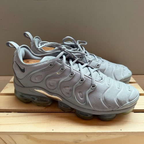 Nike Air Vapormax Plus Size 10.5 Mens Low Top Gray Silver Sneakers 924453-005