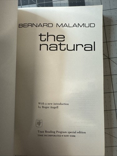 THE NATURAL by Bernard Malamud vintage 1966 TPB Time Reading Library - Imagen 3 de 8