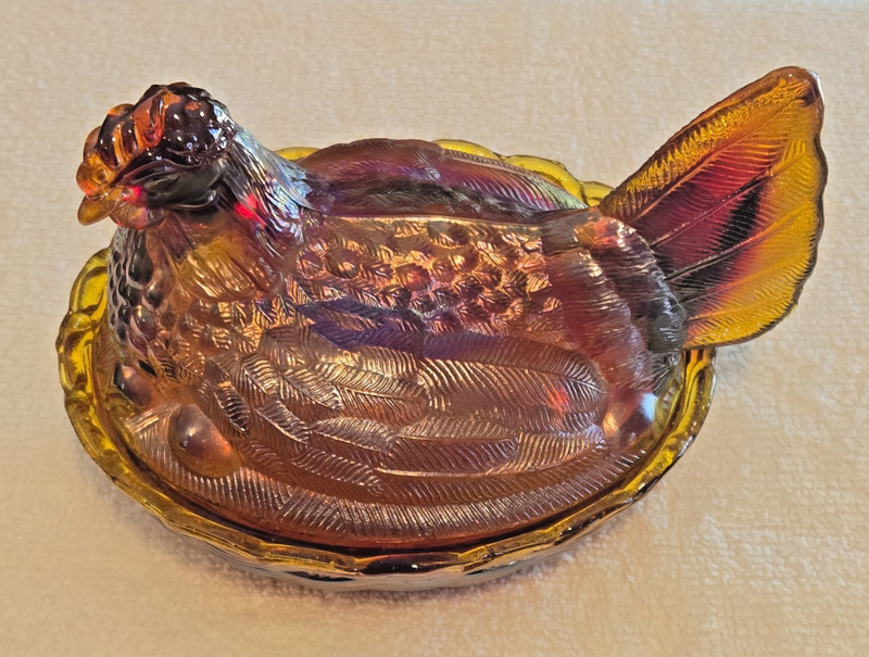 LG Wright UV Reactive Glass Hen On Nest XL 5 1/2"