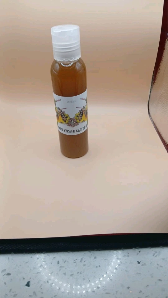Auténtico aceite de ricino prensado en frío jamaicano. Botella tamaño viaje, estándar y cuarto de galón Foto 3 de 3