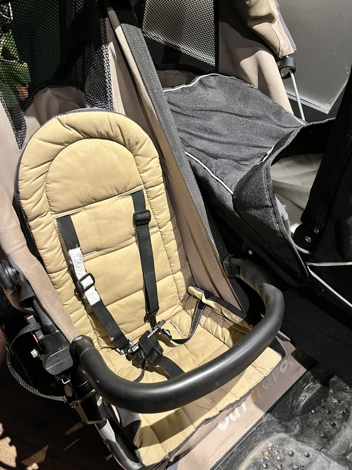 Out N About Double With Carrycot - Image 3 of 4