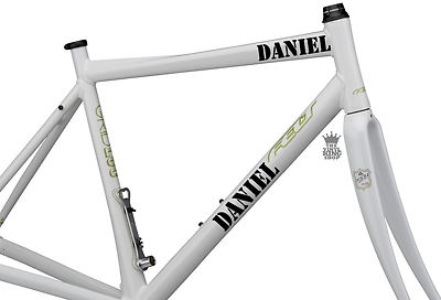 Lapierre Bicycles Logo 4.5" - 30" Vinyl Decal In Different Colors Size For Cars Bikes Windows 1 - Foto 8