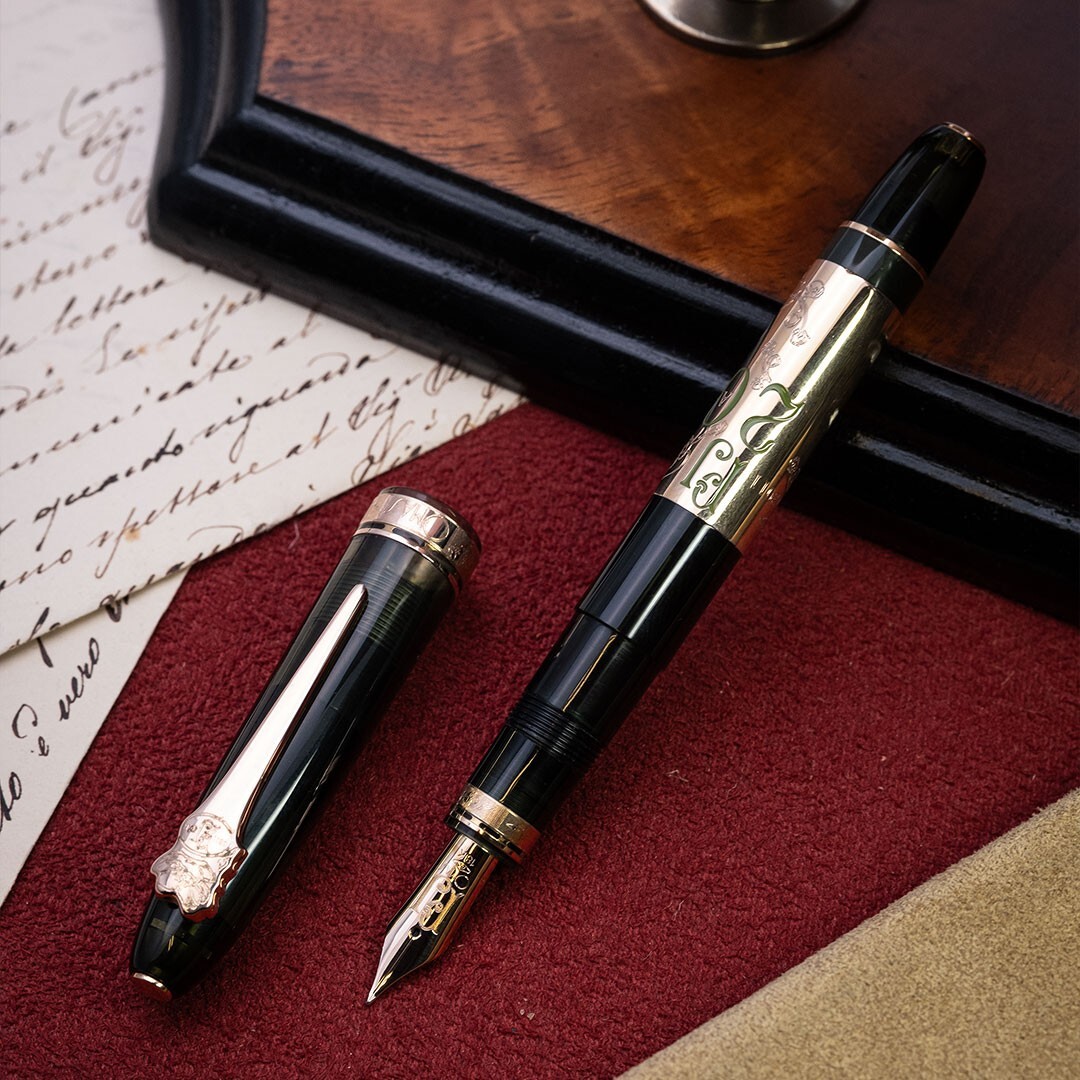 High Luxury Omas Pens For Sale Omas Premier Jouet 200 Ans 1811