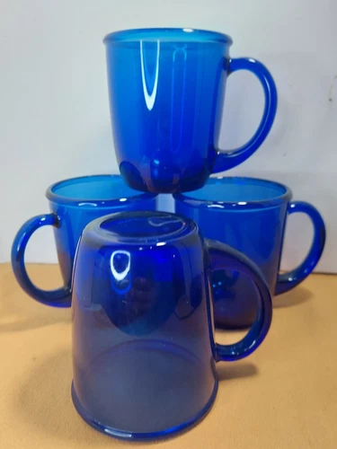 Arcoroc  France Set Of 4 Cobalt Blue Glass Mugs.