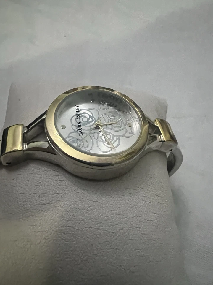 Reloj Laura Ashley Floral, Esfera Flores,2 Tonos 27 mm Mujer’s,LA31019TTG,Japón Foto 4 de 4