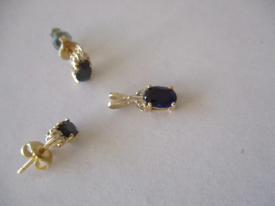 Pendientes y collar colgante vintage de oro amarillo de 14k con diamantes y zafiros PWJ Foto 4 de 4