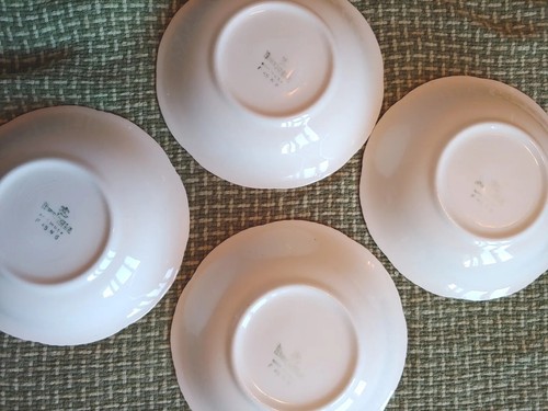 Homer Laughlin Berry Bowls Pink-Yellow-Blue Floral 4 pcs lot. EXCELLENT COND. - Picture 4 of 6