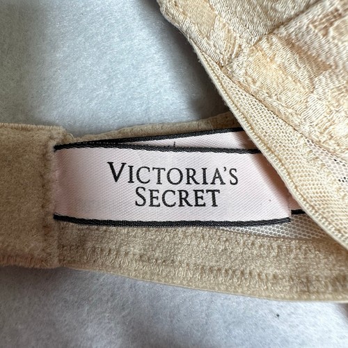 Victoria's Secret Dream Angel Padded Push Up Wireless Lace Contour Bra 34D - Picture 2 of 3