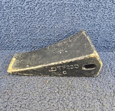 John Deere TF23D Fanggs™ Bucket Tooth Fits 50 P 50C 50D 50G 50ZTS 60 P 60D 60G