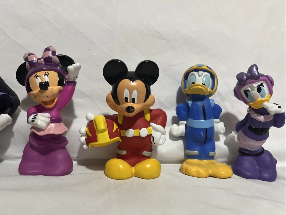Набор фигурок Disney Mickey Mouse And The Roadster Racers ЛОТ 6  - Изображение 4 из 4