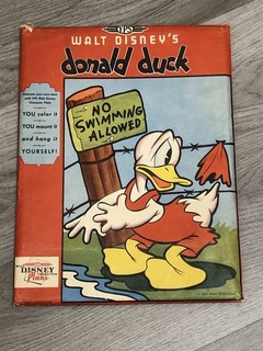 1950s WALT DISNEY DONALD DUCK CHARACTER PLAKS MINT UNUSED IN THE PACKAGE