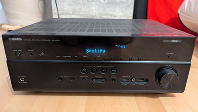 YAMAHA RX-V675 7.2 AV Receiver | HDMI 4K | Netzwerk AirPlay | Fernbedienung