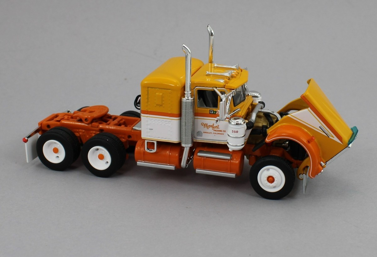 DCP 1:64 *MONFORT of COLORADO* Kenworth W900A 36