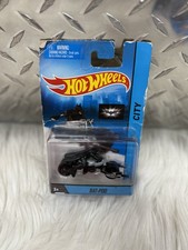 HOT WHEELS BATMAN THE DARK KNIGHT BAT-POD