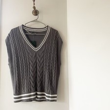 NWT   Wild Fable Grey Cable Knit Sweater Vest  XS