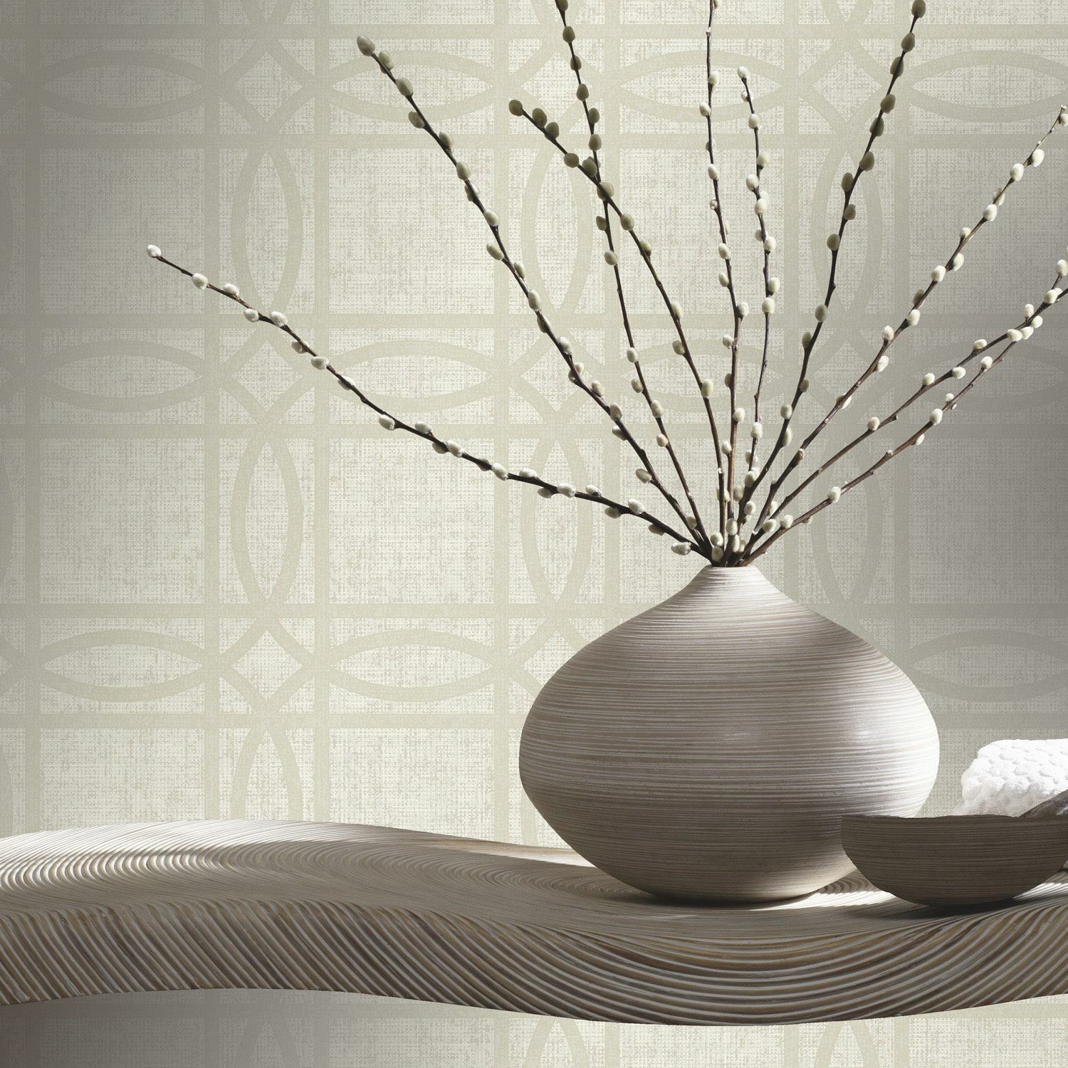 ARTHOUSE CREAM GOLD KISS FOIL GEOMETRIC WALLPAPER 903205 METALLIC