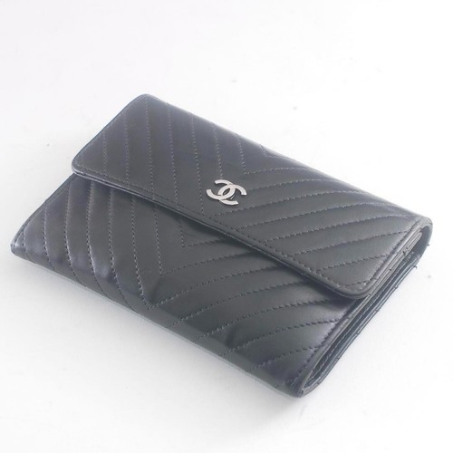 Chanel V-stitch lambskin wallet, black x silver leather, Coco mark maintenance - Picture 19 of 19