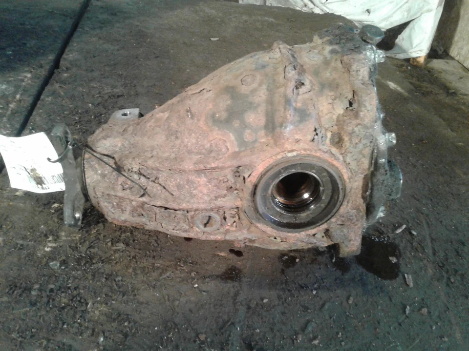 Conjunto de portador diferencial usado se adapta a: Mercedes-benz Mercedes clase c 203 2002 Foto 3 de 4