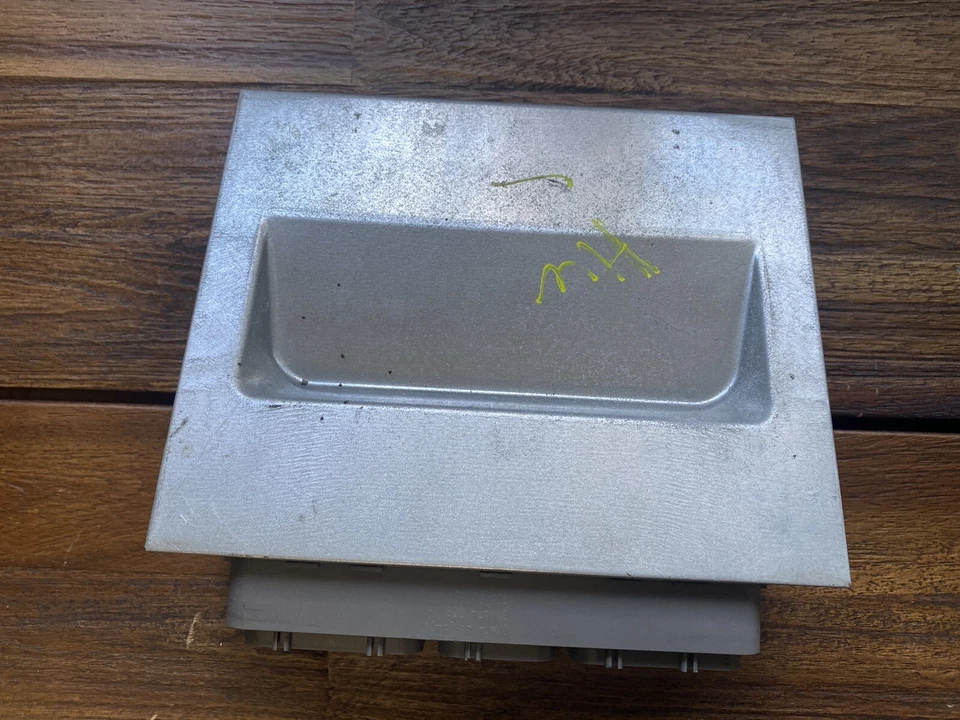 2004 Ford Thunderbird Engine Computer PCM ECU ECM 4W6A-12A650-UB - Image 4 of 4