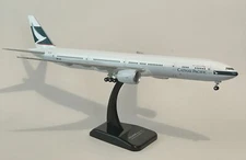 HERPA/HOGAN 1:200 CATHAY PACIFIC Boeing B777-300-ER, Reg. B-KPD (Plastic)