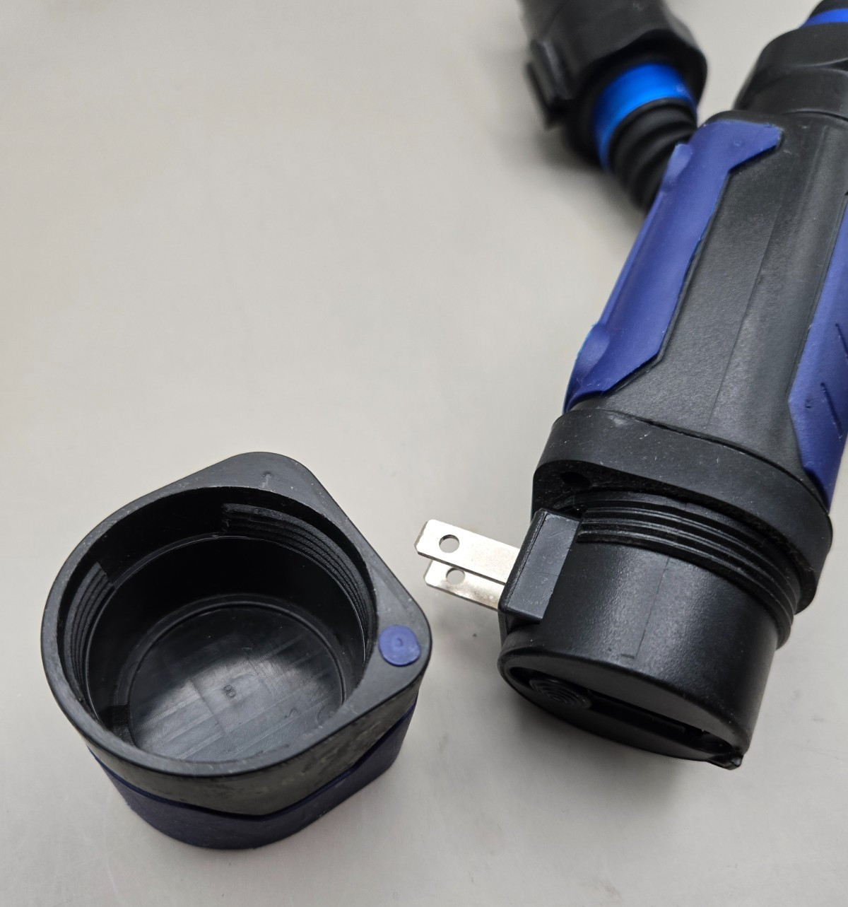 KOBALT HyperCoil LED Snake Work Light RECHARGABLE 4 Mode light