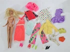 J-164 VINTAGE 1970'S MATTEL MALIBU BARBIE DOLL WITH 70'S -80'S CLOTHING