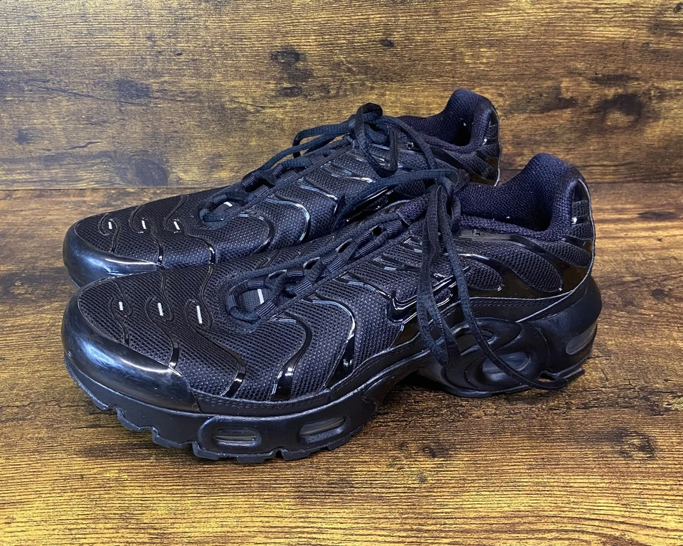 Nike Air Max Plus TN Running Shoes Black Sneakers Youth US 7Y - Image 2 of 4