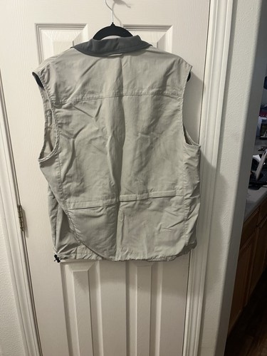 Columbia Henry's Fork V Fishing Vest Medium Tan NWT - Picture 3 of 3