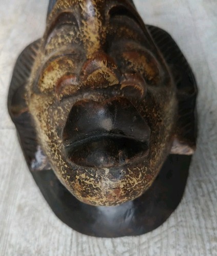 MASQUE AFRICAIN PUNU ou POUNU OKUYI DU GABON - Photo 5 sur 14