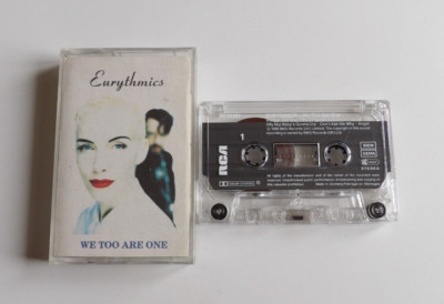 AUDIOKASSETTE EURYTHMICS WE TOO ARE ONE SEHR SCHÖNER ZUSTAND