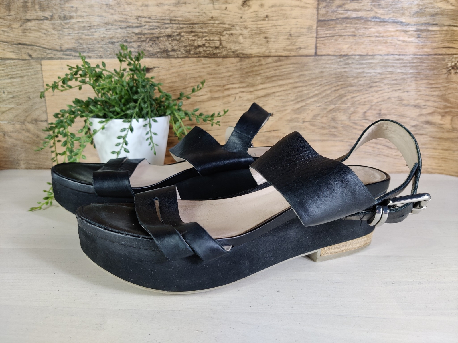 WOMENS CLARKS NARRATIVE UK 6D EU 39.5 BLACK LEATHER SLINGBACK WEDGE