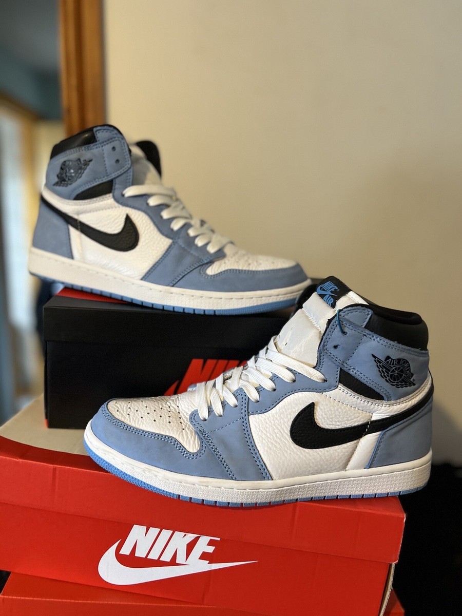 unboxing university blue jordan 1