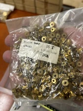 QTY 1 TRADESHIP BRASS PINION GEAR 16 TEETH 3/32" BORE MODULE 0.5 PITCH SLOT CAR