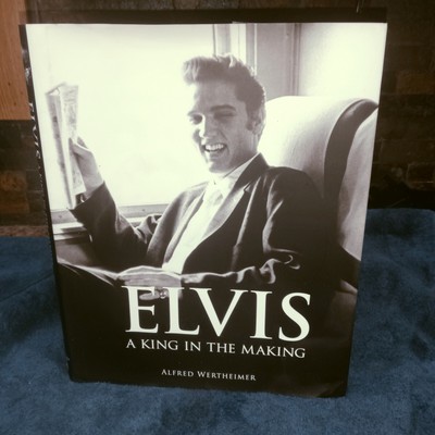 Elvis: A King in the Making Hardcover 2017 Chartwell Books