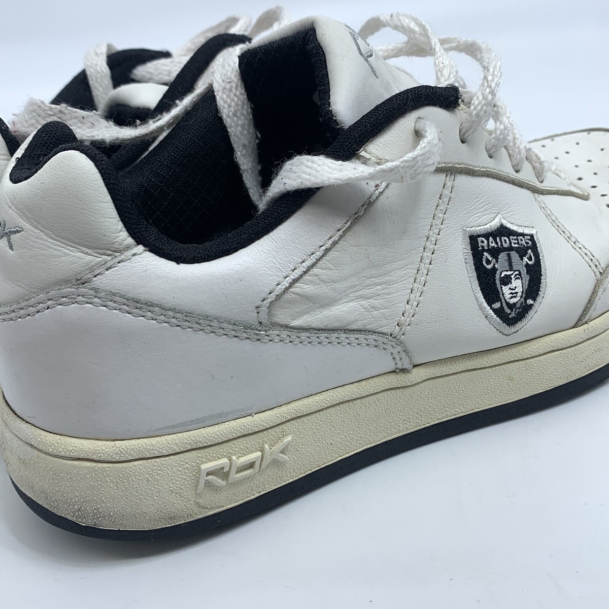 RBK Reebok NFL Raiders Womens Sz 8 White Logo Oakland Las RBK Reebok NFL Raiders Womens Sz 8 White Logo Oakland Las