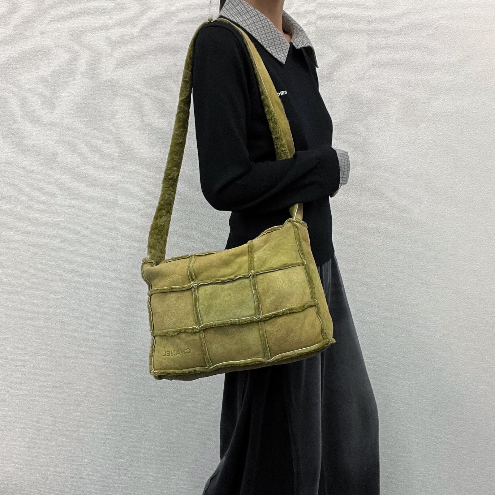 CHANEL Cocomark Patchwork Shoulder Bag Green Mout… - image 2