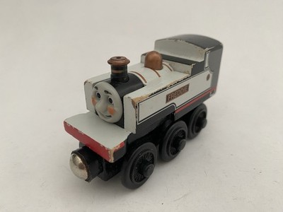 Thomas the Train Engine Wooden Magnetic Fearless Freddie Engine