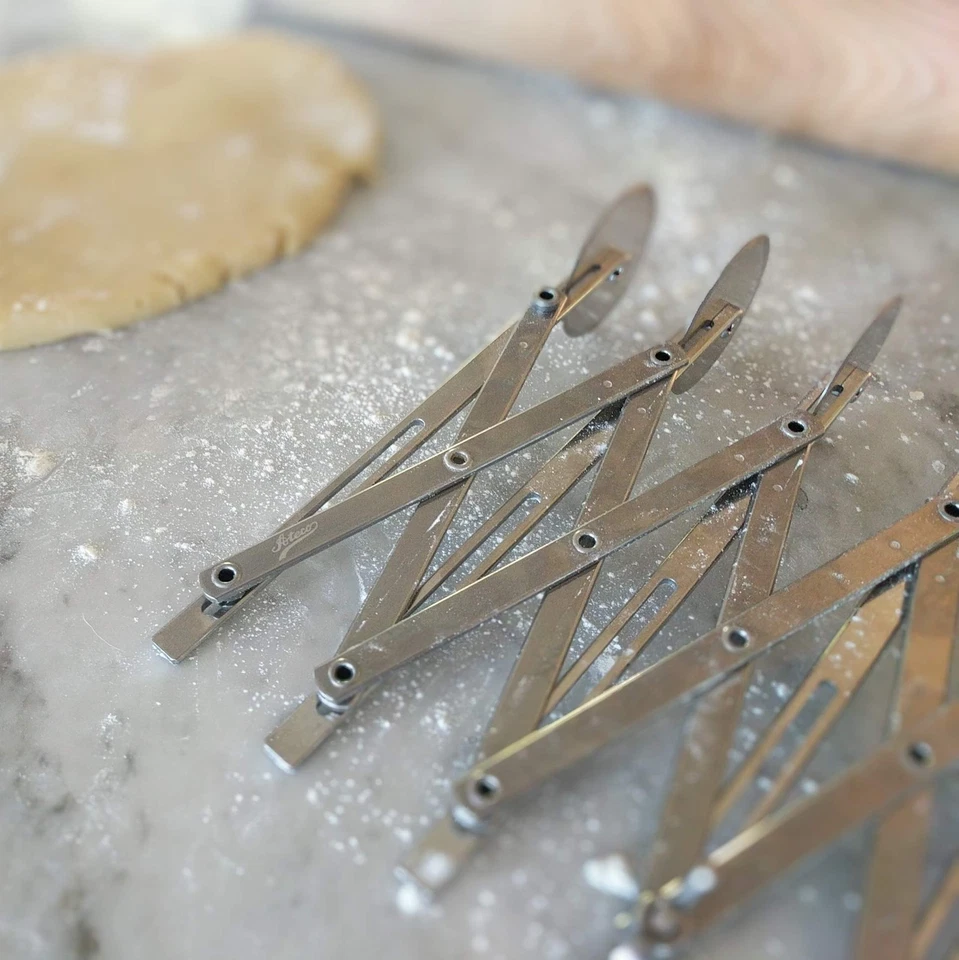 Ateco 7 Wheel Stainless Steel Pastry Cutter 218 Inch Adjustable Cutting Tool - Image 4 of 4