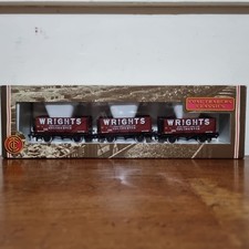 Bachmann 33-030 Coal Traders Classics Wrights No.135 Red OO Gauge