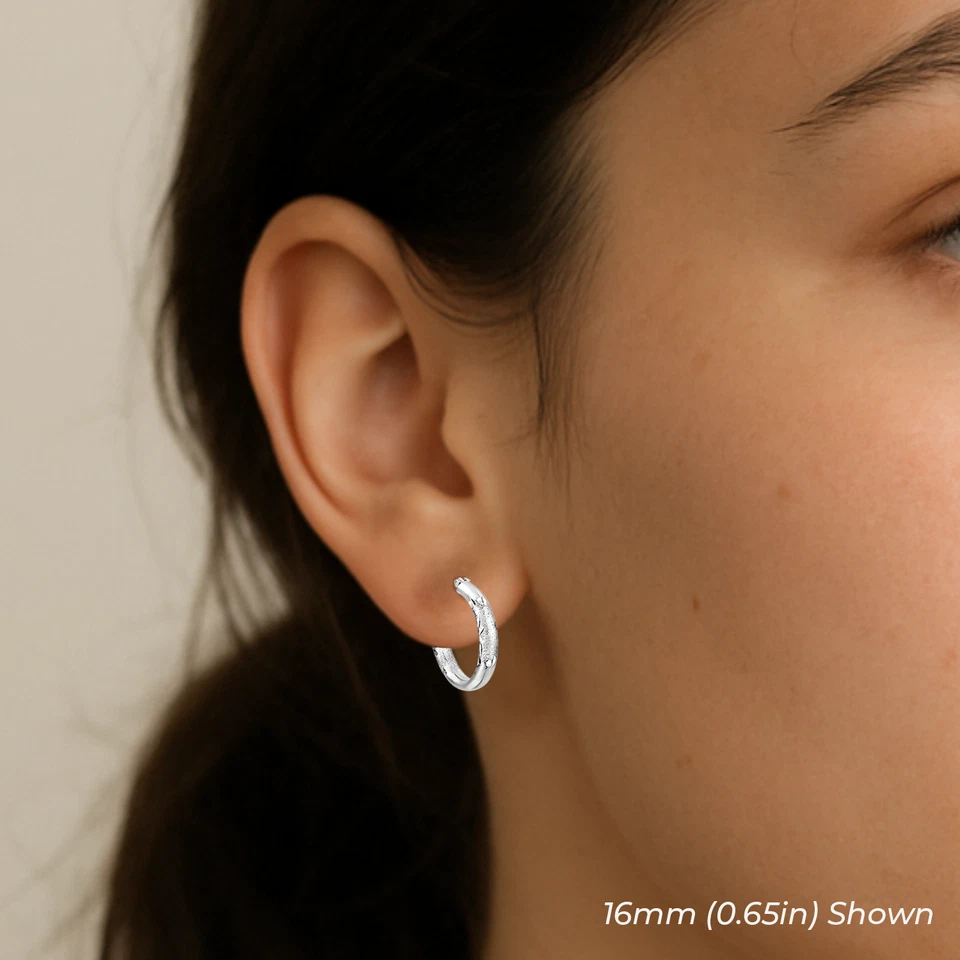 Pendientes de aro criollos redondos gruesos de plata de ley 925 maciza con corte de diamante de todos los tamaños Foto 3 de 4