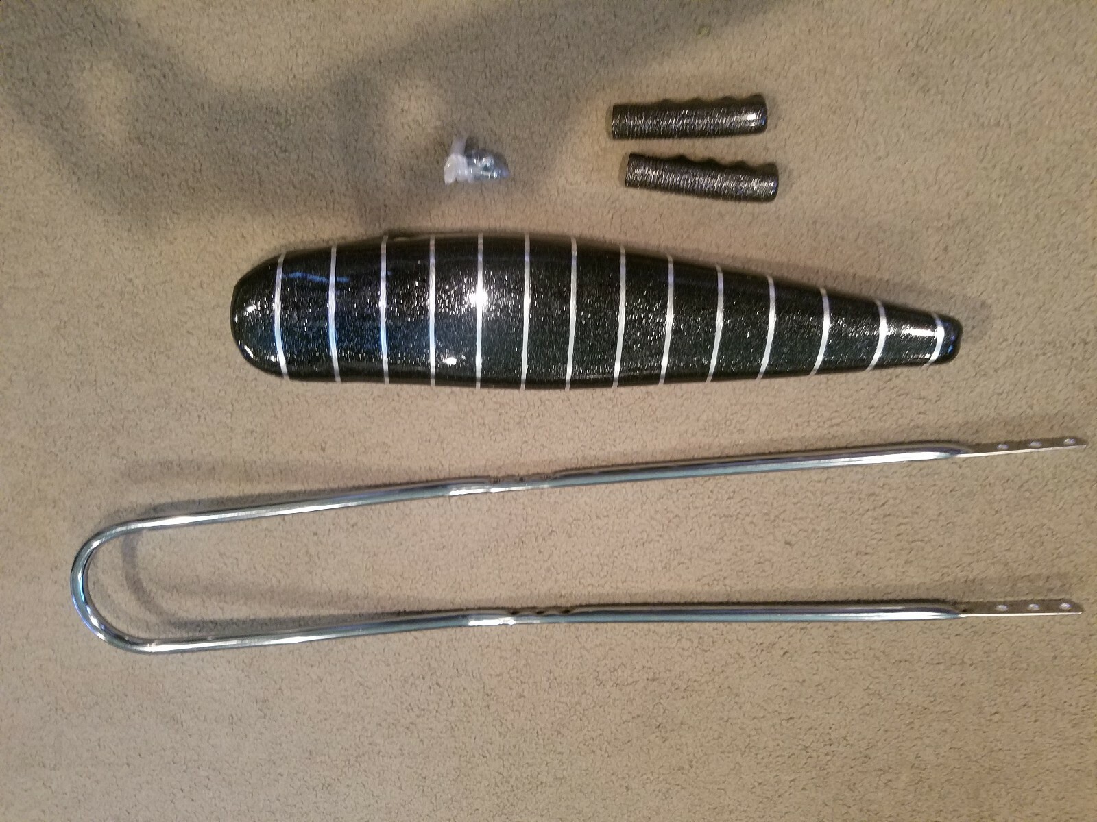 BICYCLE BANANA SEAT BLACK SPARKLE,SISSY BAR GRIPS INCLUDED, 26" BEACH