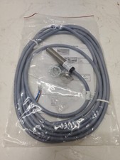 BALLUFF Proximity Sensor BES 516-207-BO-E-03 NEW