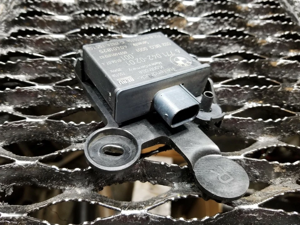 06 07 08 09 10 BMW 650I E63 PRESIÓN NEUMÁTICOS RDC GATILLO TRANSMISOR DELANTERO DERECHO OEM Foto 3 de 4