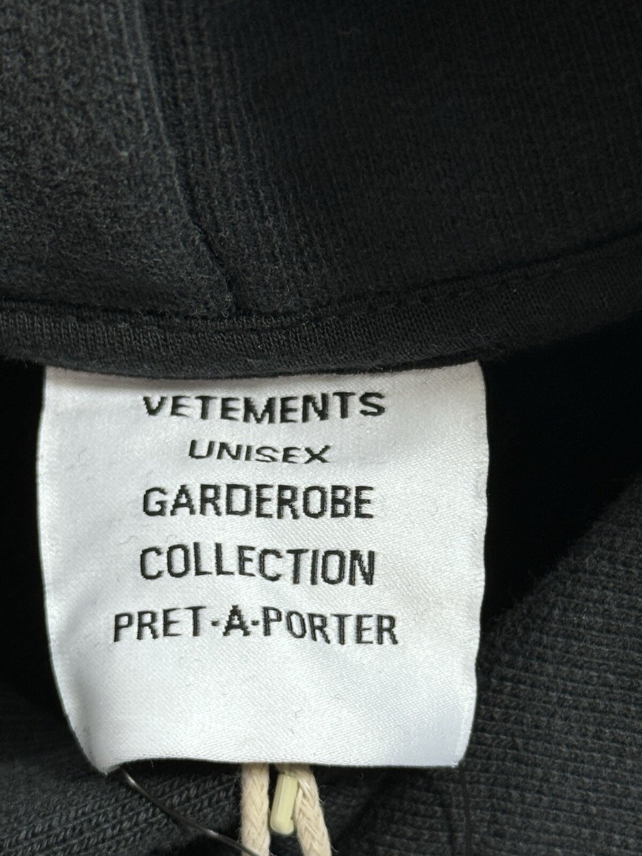 Vetements - Graphic Print Oversized Hoodie Size: S Fits XXL Vetements - Graphic Print Oversized Hoodie Size: S Fits XXL
