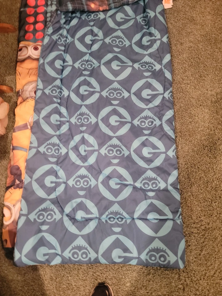 Двустороннее одеяло Universal Studios 2014 Despicable Me Digital Minions Twin - Изображение 4 из 4