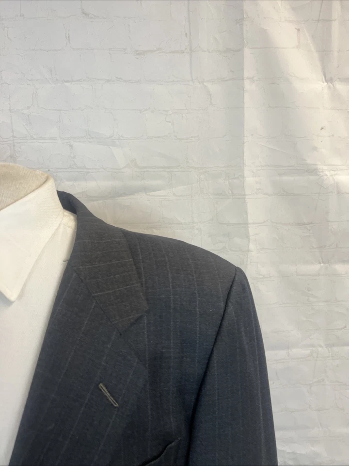 Hickey Freeman Men's Dark Gray Striped Wool Suit 44R 38X28 $1,695 - Image 2 of 4