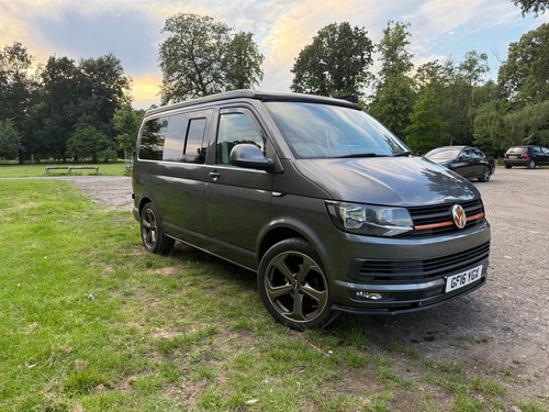 Volkswagen Transporter T6 Campervan. Pop-top / Thule awning / Electric Bed / T30 - Picture 8 of 24