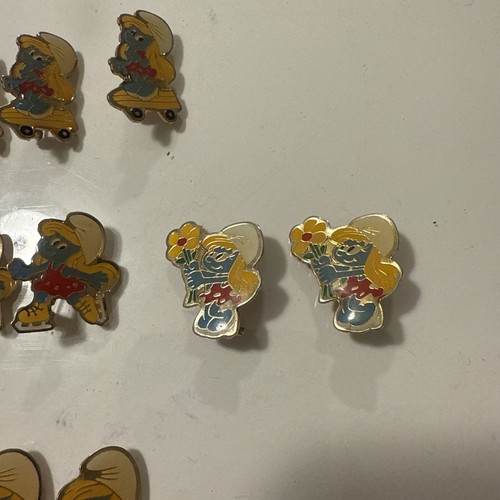 Vintage 19 Girl Smurf Smurfette in Skirt Collectible Pin 1980s Lot Different - Picture 3 of 8
