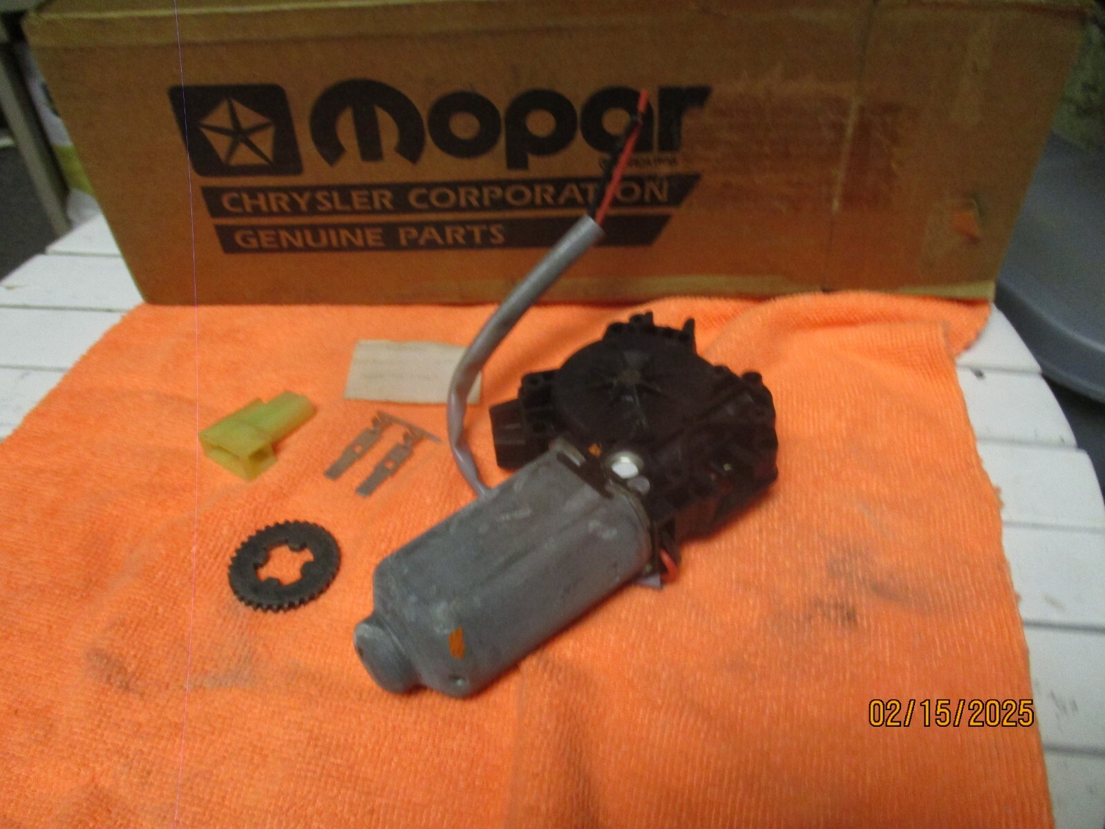 NOS Mopar Chrysler TC by Maserati, RR Qtr Window Motor 90-91