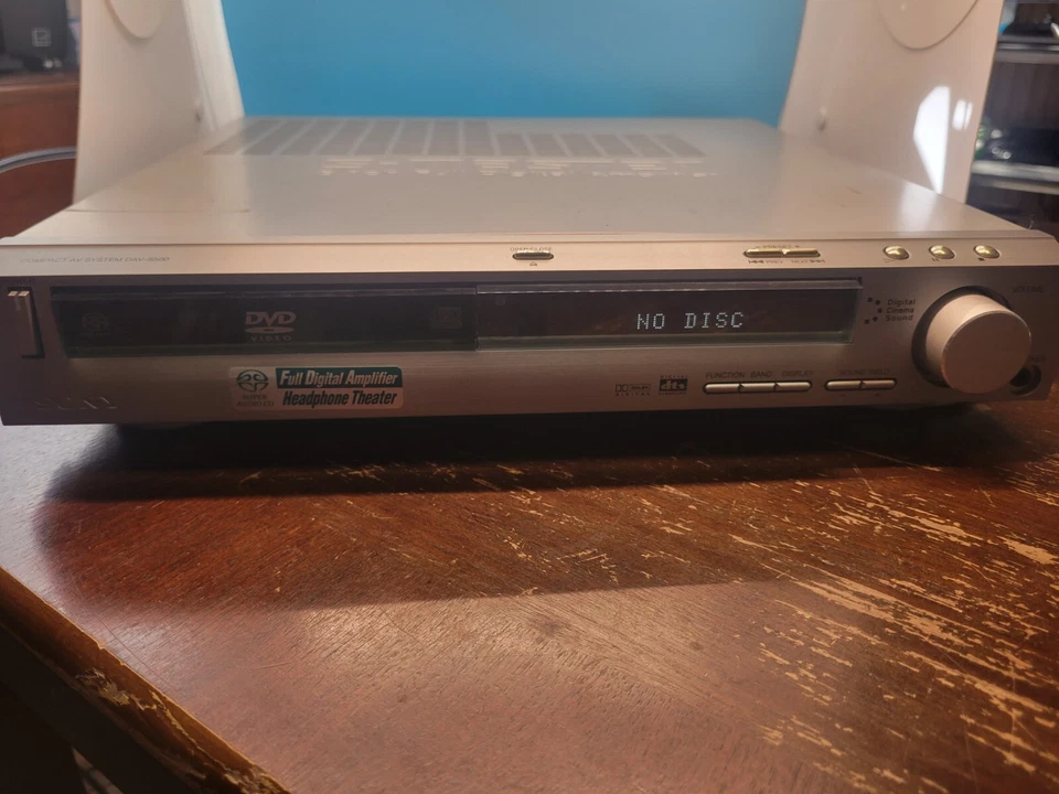 Sony DAV-S500 Super Audio Reproductor de CD/DVD/SACD Receptor Amplificador Solo Piezas Foto 3 de 4